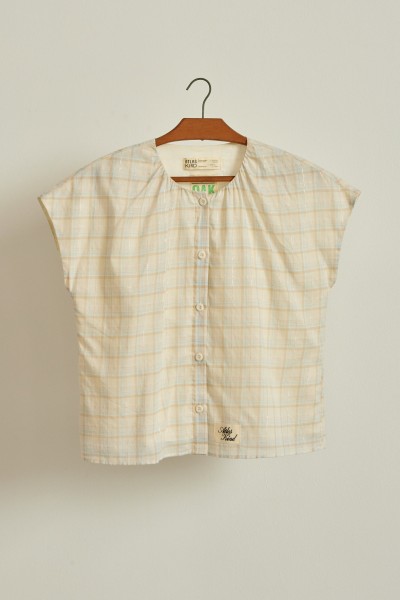 [GW Exclusive] OAK Script Japanese Cotton Gathered Button-Down Top