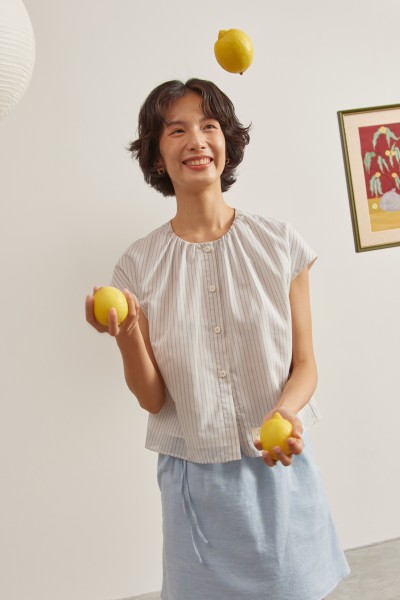 Script Japanese Cotton Gathered Button-Down Top