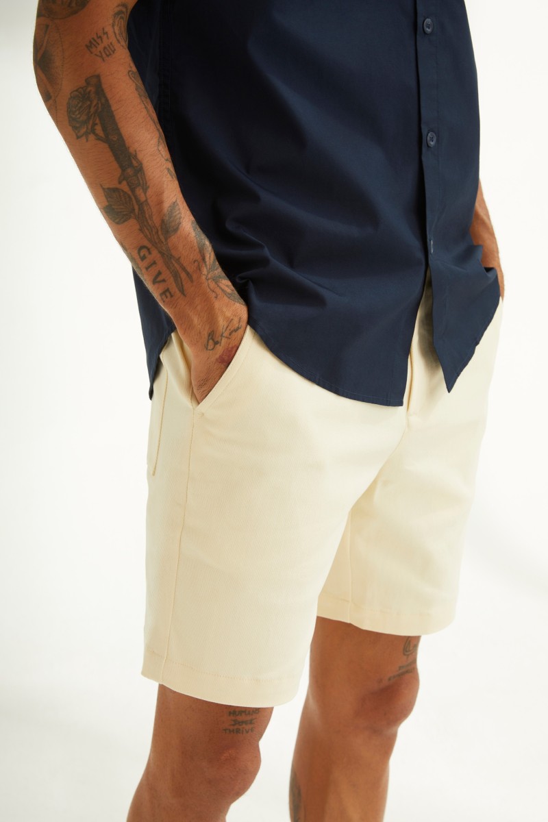 Twill Shorts - Cream