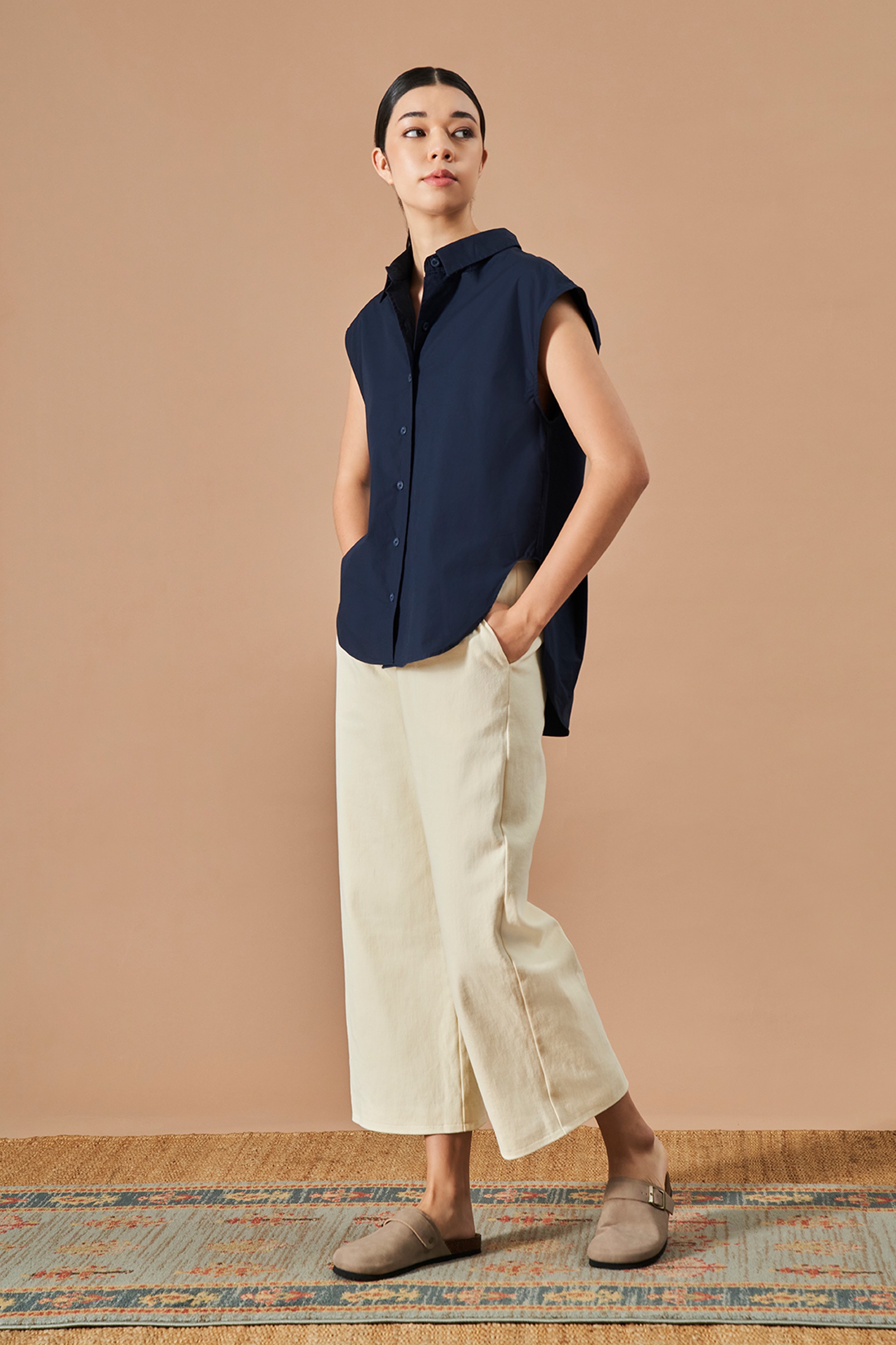 Relaxed Collared Poplin Vest